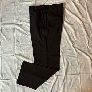 Black men’s dress pants size 34x32. Savane brand.